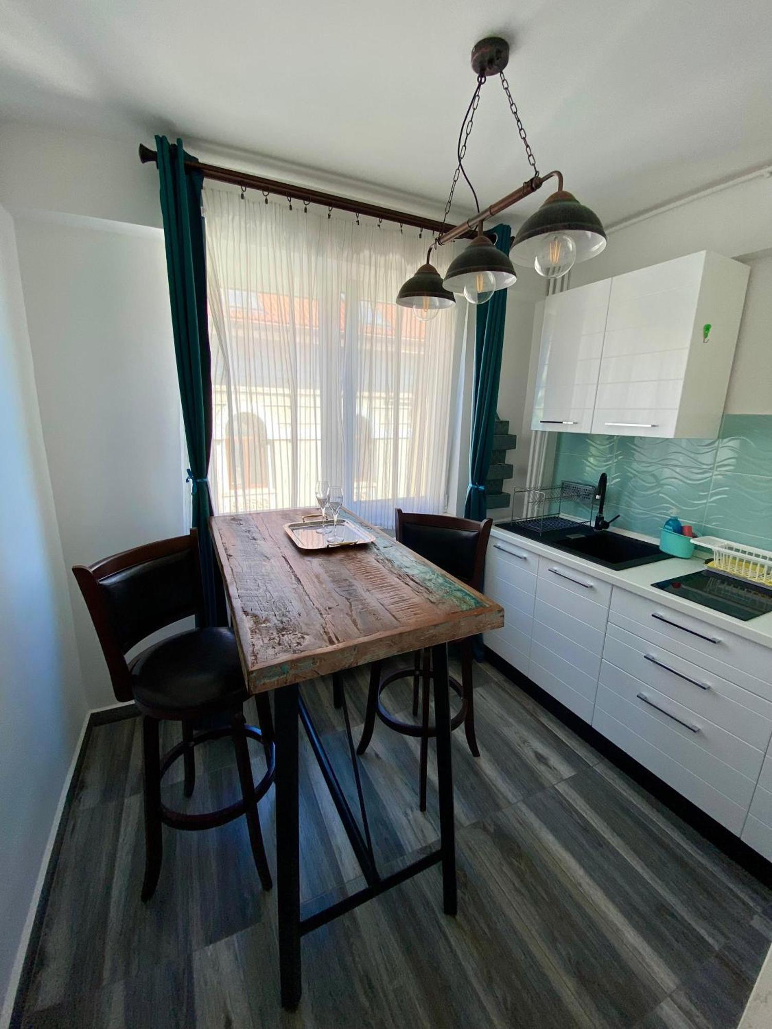 Old Town Apartment คอนสตันซา ภายนอก รูปภาพ